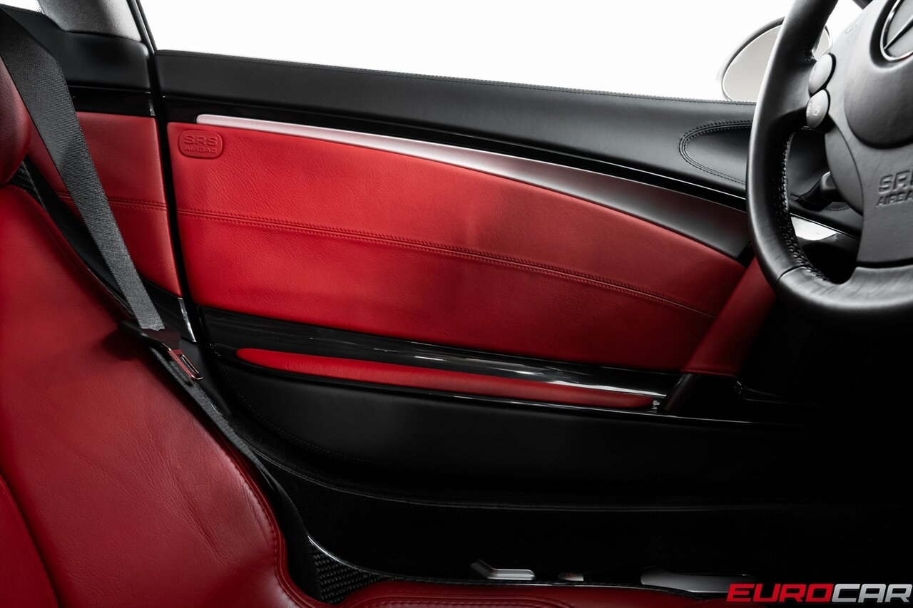 2005 Mercedes-Benz SLR *LESS THAN 3,000 MILES * CARBON FIBER SEATS*  *LESS THAN 3,000 MILES * CARBON FIBER REINFORCED BUCKET SEATS* - Photo 25 - Costa Mesa, CA 92626