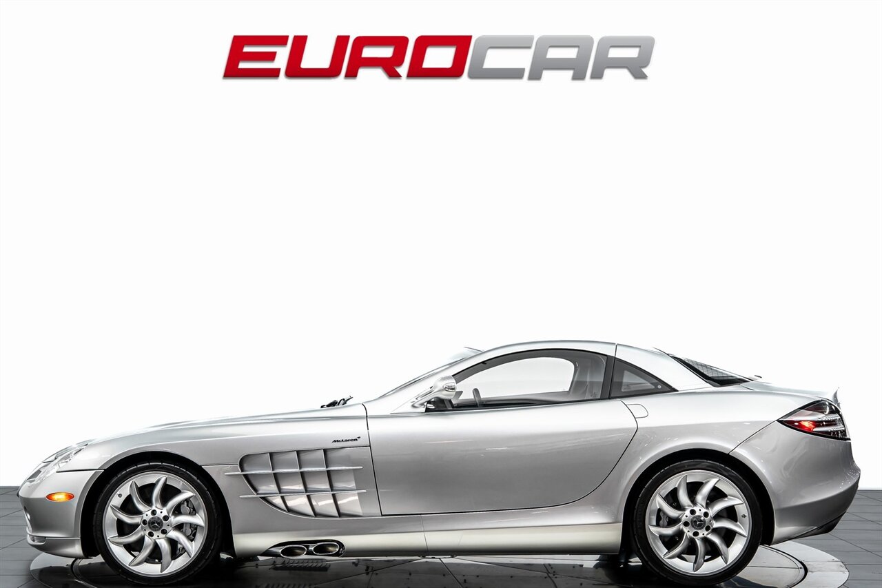 2005 Mercedes-Benz SLR  *LESS THAN 3,000 MILES * CARBON FIBER REINFORCED BUCKET SEATS* - Photo 2 - Costa Mesa, CA 92626