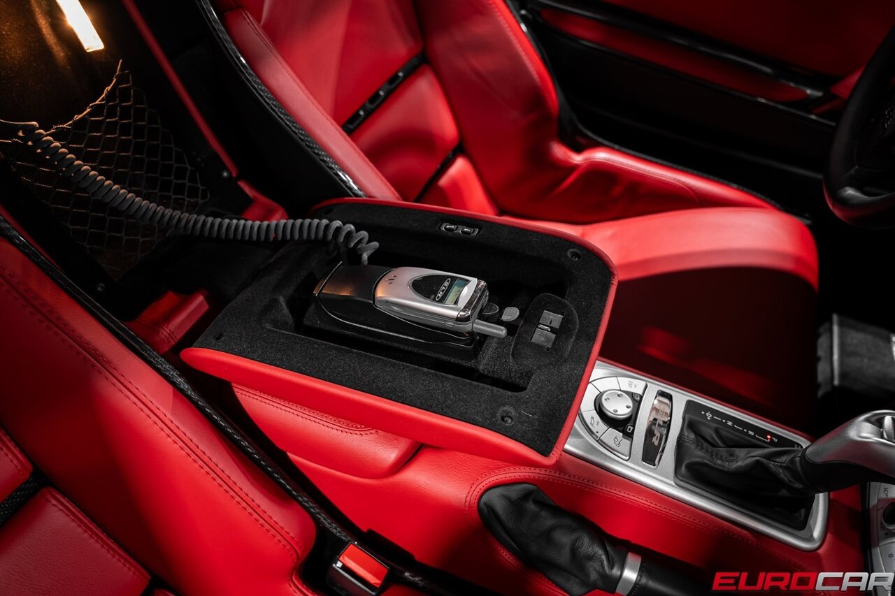 2005 Mercedes-Benz SLR *LESS THAN 3,000 MILES * CARBON FIBER SEATS*  *LESS THAN 3,000 MILES * CARBON FIBER REINFORCED BUCKET SEATS* - Photo 35 - Costa Mesa, CA 92626