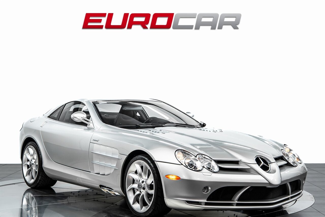 2005 Mercedes-Benz SLR *LESS THAN 3,000 MILES * CARBON FIBER SEATS*  *LESS THAN 3,000 MILES * CARBON FIBER REINFORCED BUCKET SEATS* - Photo 7 - Costa Mesa, CA 92626