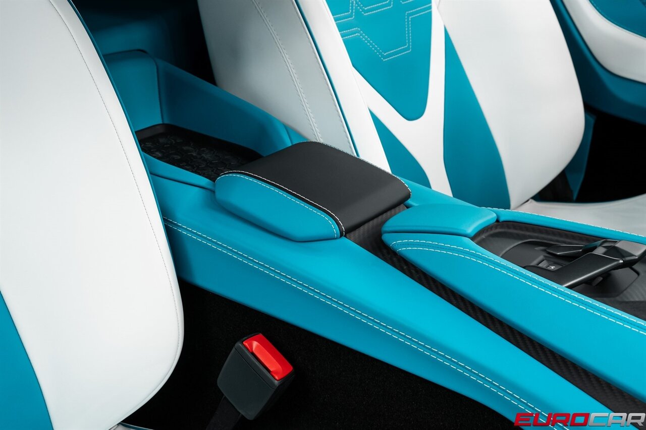 2025 Lamborghini Revuelto  *$56,600 IN CARBON OPTIONS * SPECIAL PAINT * SPORTIVA TRIM* - Photo 49 - Costa Mesa, CA 92626