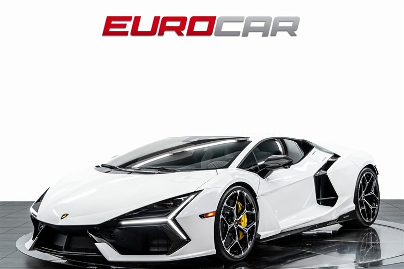 2025 Lamborghini Revuelto  *$56,600 IN CARBON OPTIONS * SPECIAL PAINT * SPORTIVA TRIM*