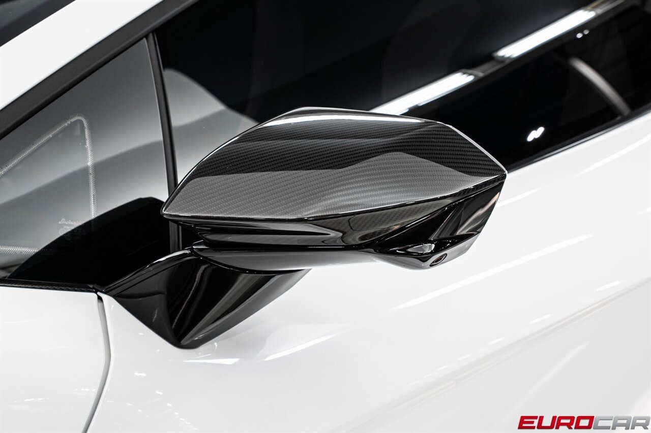2025 Lamborghini Revuelto  *$56,600 IN CARBON OPTIONS * SPECIAL PAINT * SPORTIVA TRIM* - Photo 18 - Costa Mesa, CA 92626