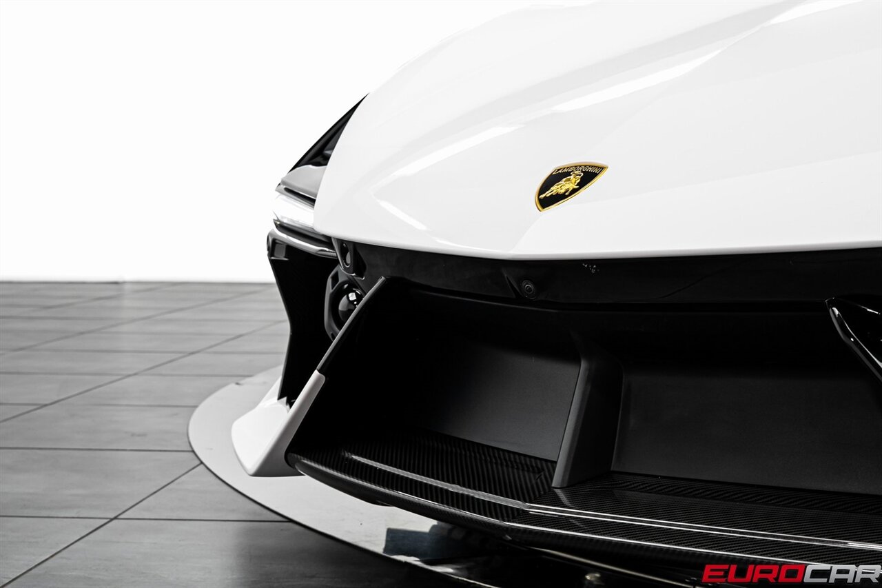 2025 Lamborghini Revuelto  *$56,600 IN CARBON OPTIONS * SPECIAL PAINT * SPORTIVA TRIM* - Photo 13 - Costa Mesa, CA 92626