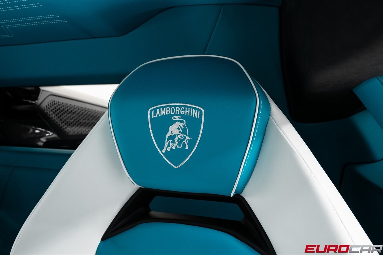 2025 Lamborghini Revuelto  *$56,600 IN CARBON OPTIONS * SPECIAL PAINT * SPORTIVA TRIM* - Photo 56 - Costa Mesa, CA 92626