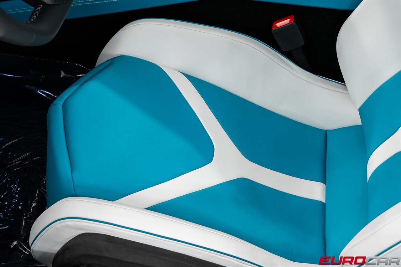 2025 Lamborghini Revuelto  *$56,600 IN CARBON OPTIONS * SPECIAL PAINT * SPORTIVA TRIM* - Photo 58 - Costa Mesa, CA 92626