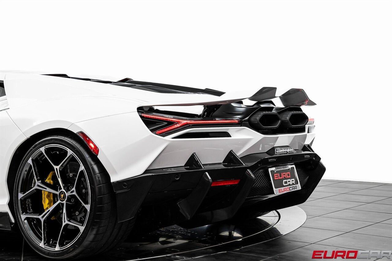 2025 Lamborghini Revuelto  *$56,600 IN CARBON OPTIONS * SPECIAL PAINT * SPORTIVA TRIM* - Photo 25 - Costa Mesa, CA 92626