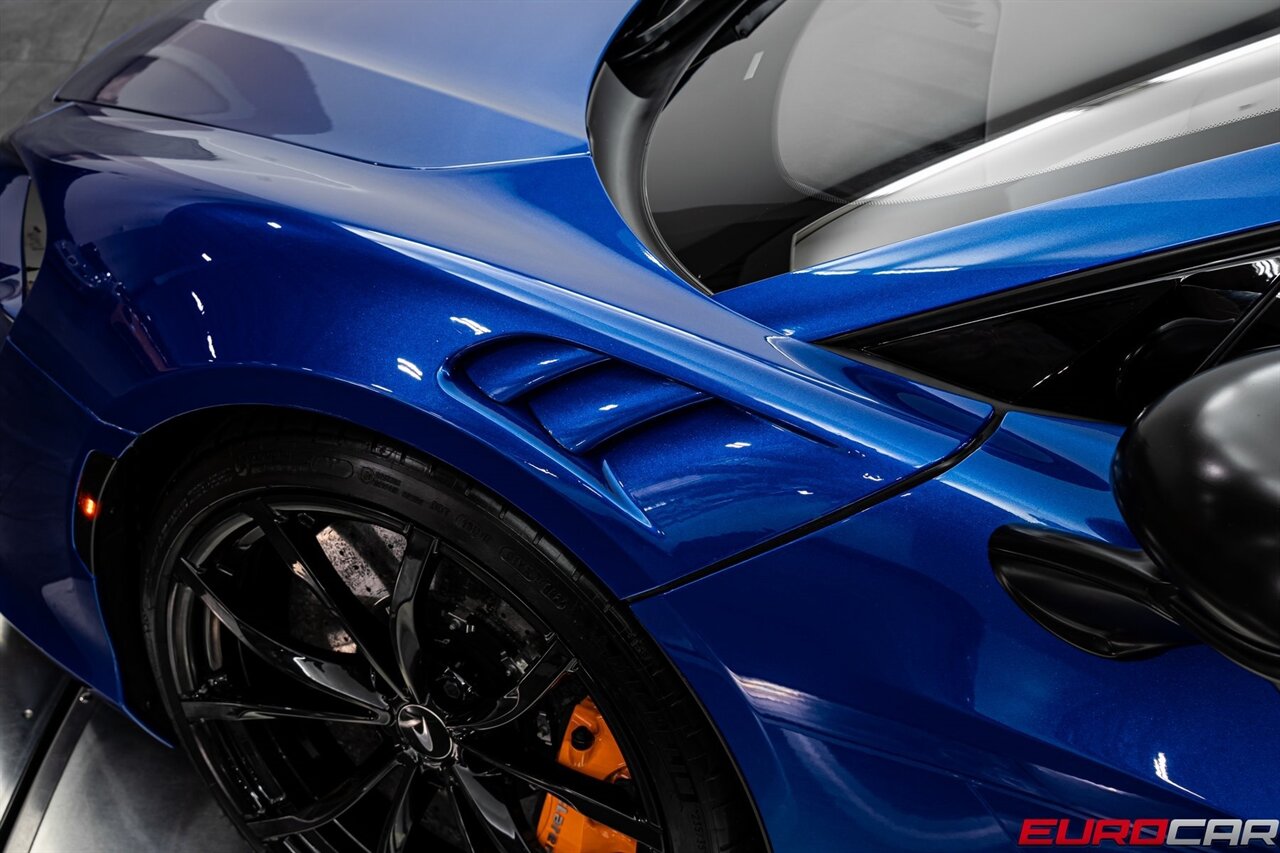 2023 McLaren Artura - Photo 16 - Costa Mesa, CA 92626
