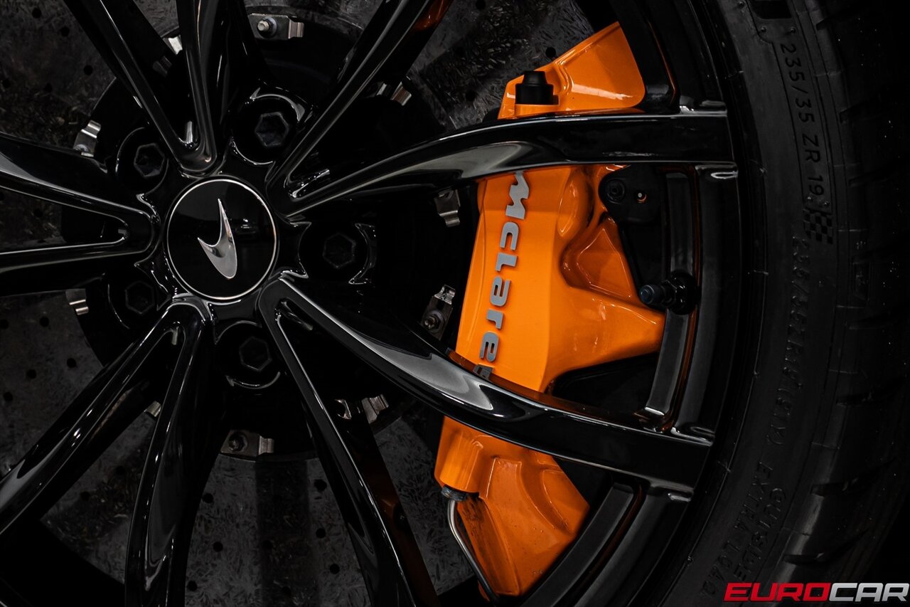2023 McLaren Artura - Photo 24 - Costa Mesa, CA 92626