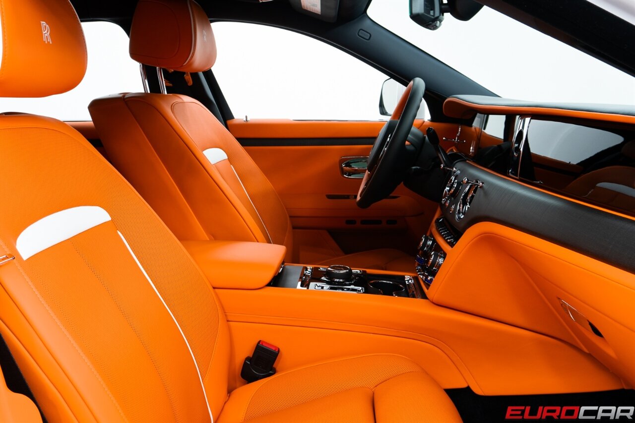 2024 Rolls-Royce Ghost  *STARLIGHT HEADLINER * 24 " CUSTOM WHEELS * BLACKWOOD VENEER* - Photo 38 - Costa Mesa, CA 92626