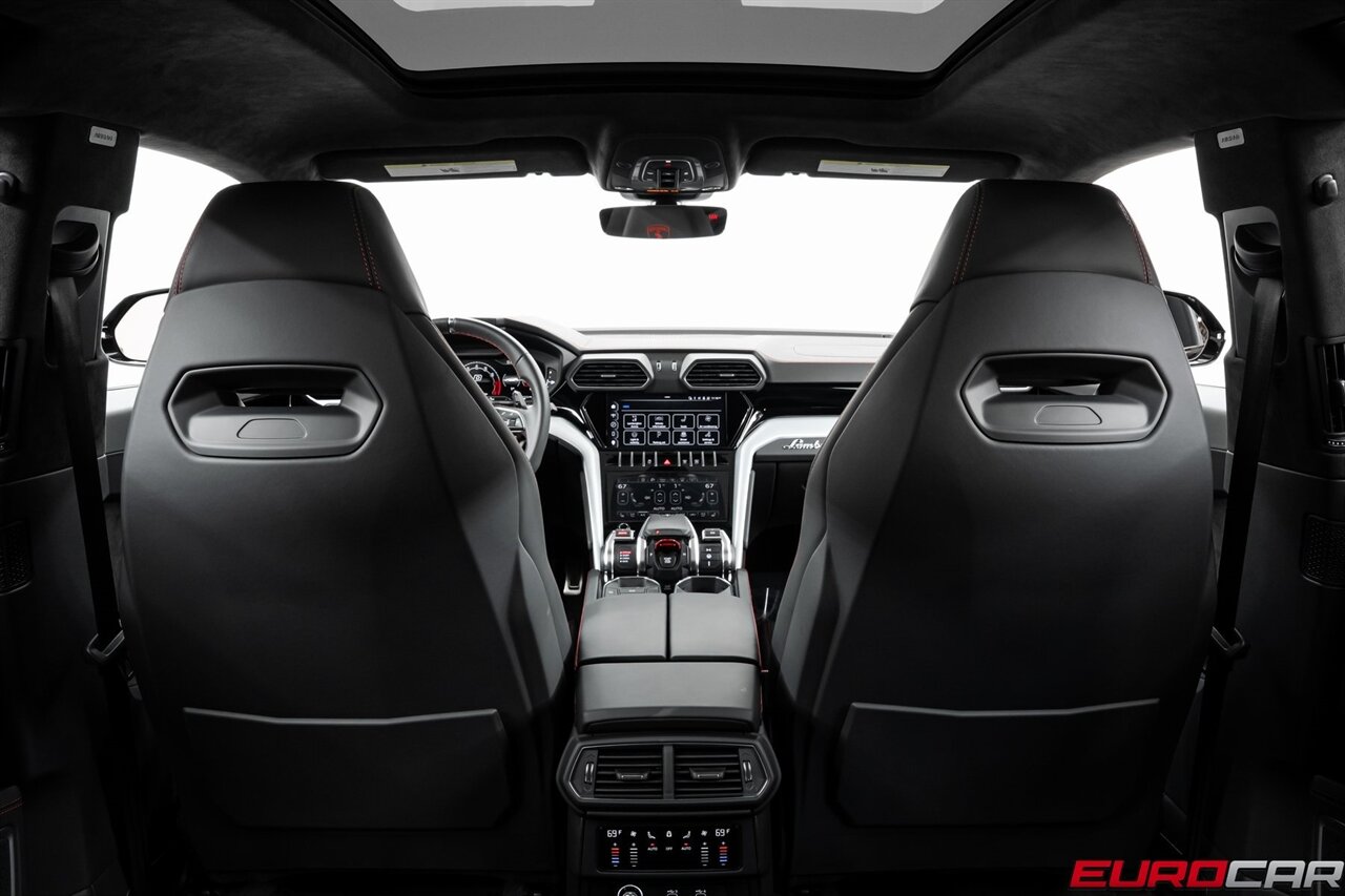 2024 Lamborghini Urus S *PANORAMIC SUNROOF * IMMACULATE CONDITION*   - Photo 24 - Costa Mesa, CA 92626