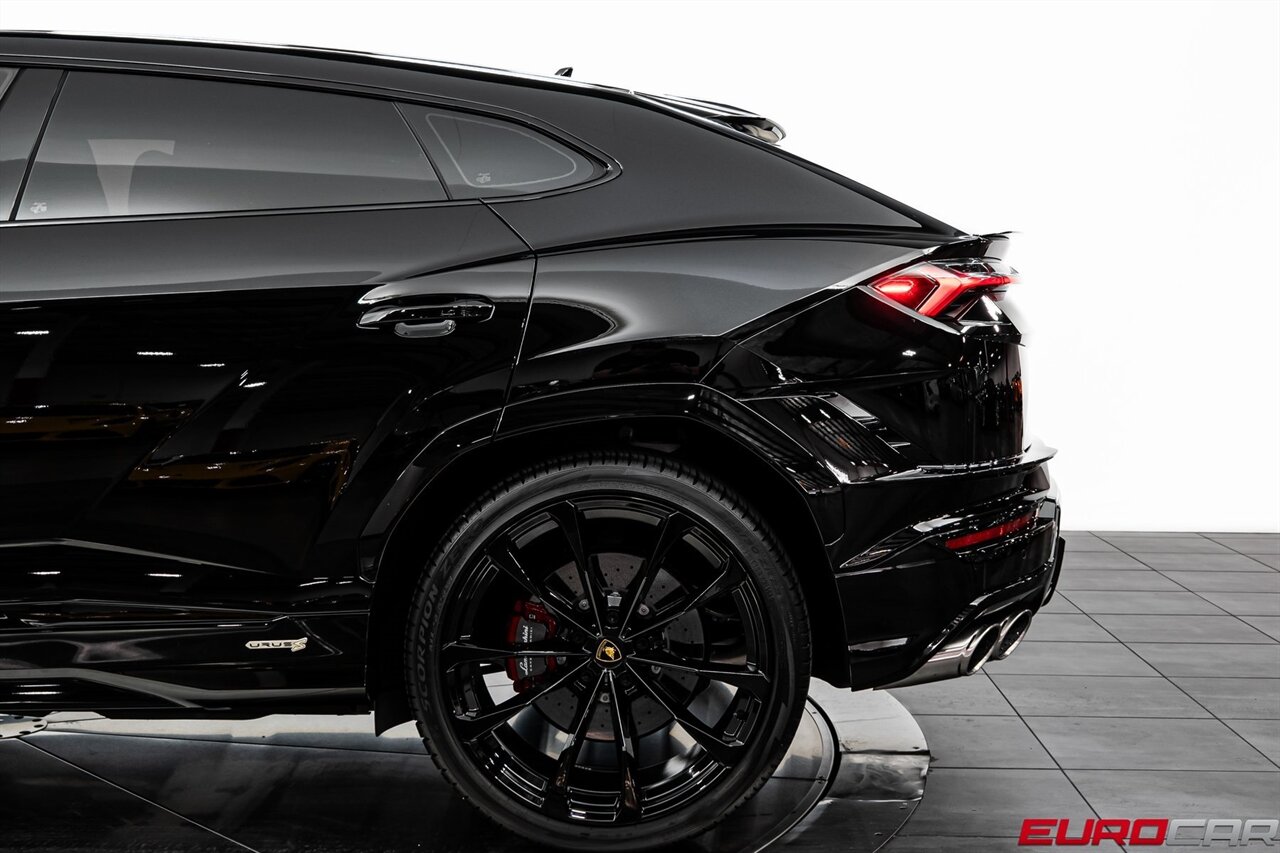 2024 Lamborghini Urus S *PANORAMIC SUNROOF * IMMACULATE CONDITION*   - Photo 14 - Costa Mesa, CA 92626