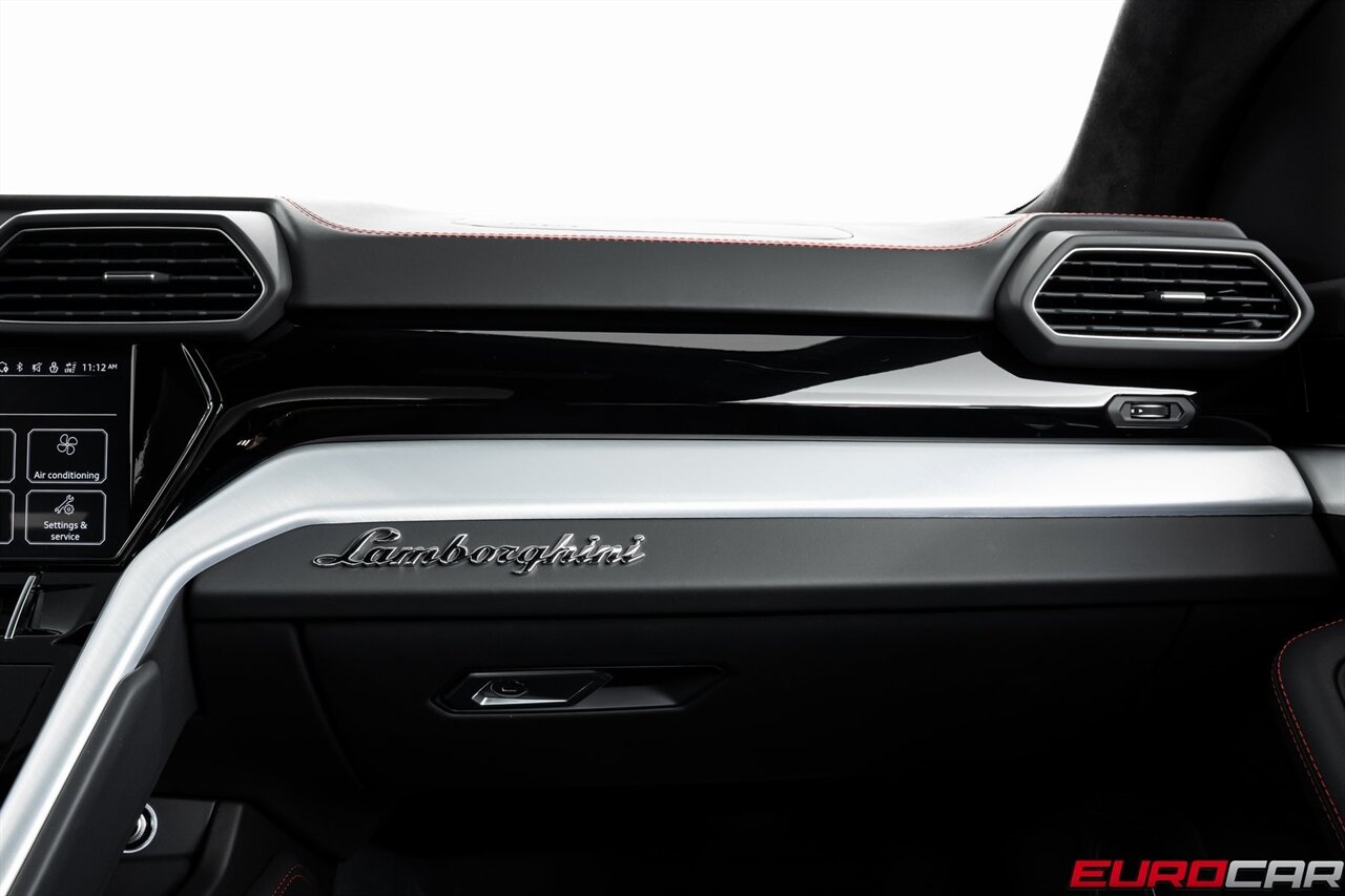 2024 Lamborghini Urus S *PANORAMIC SUNROOF * IMMACULATE CONDITION*   - Photo 32 - Costa Mesa, CA 92626
