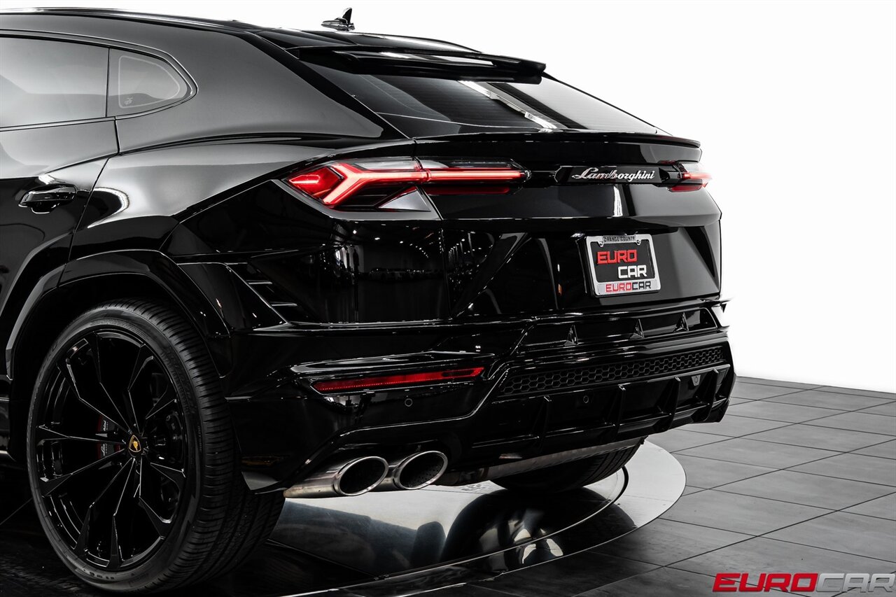 2024 Lamborghini Urus S *PANORAMIC SUNROOF * IMMACULATE CONDITION*   - Photo 15 - Costa Mesa, CA 92626
