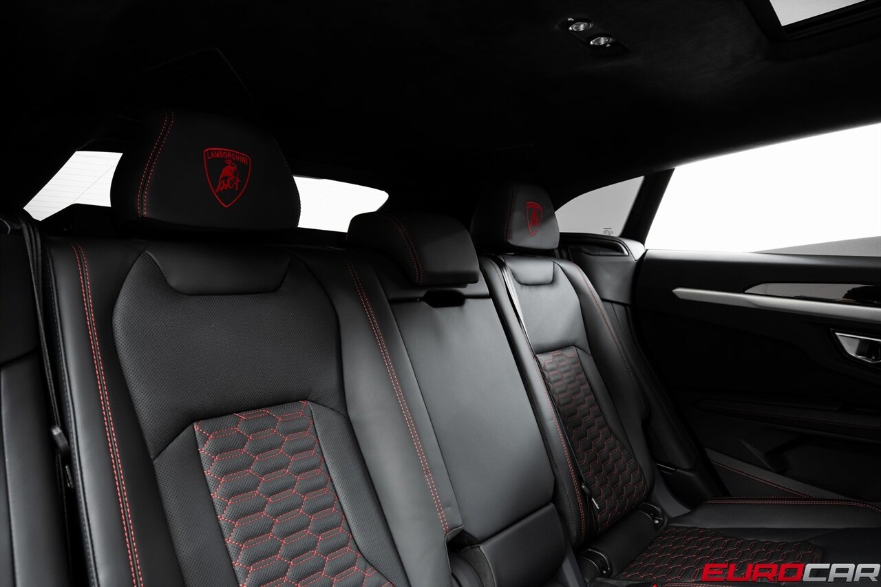 2024 Lamborghini Urus S *PANORAMIC SUNROOF * IMMACULATE CONDITION*   - Photo 38 - Costa Mesa, CA 92626