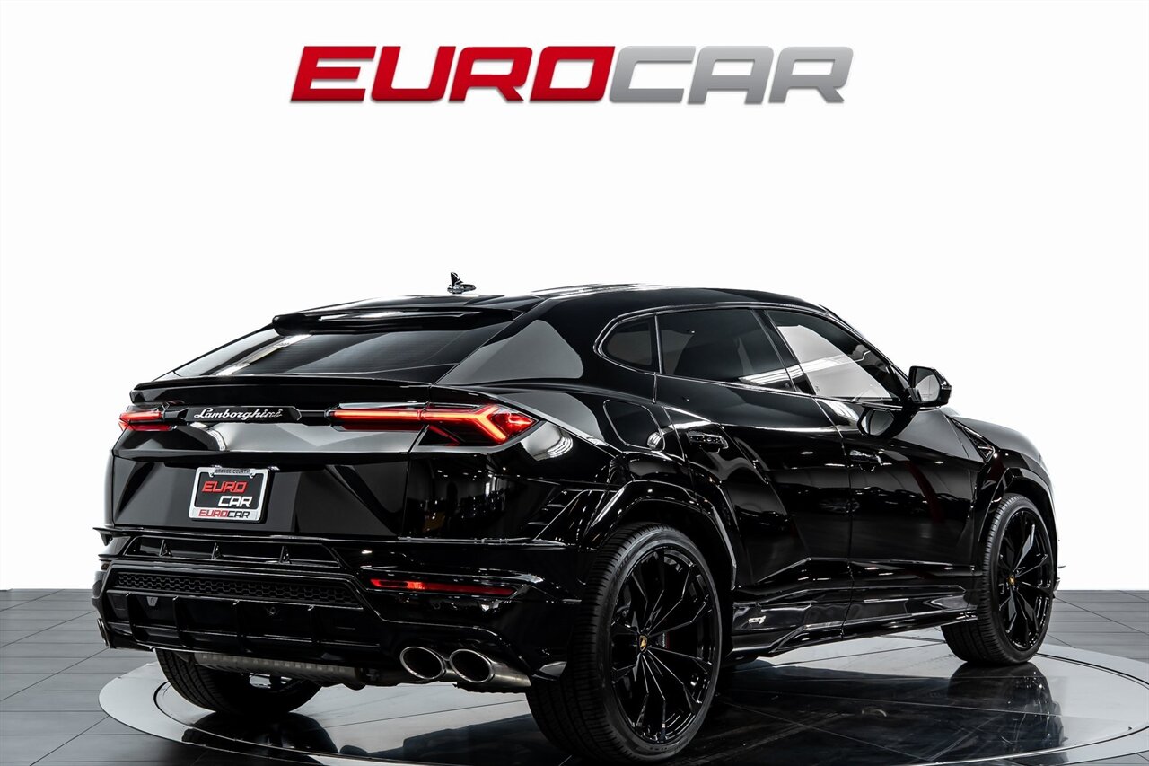 2024 Lamborghini Urus S *PANORAMIC SUNROOF * IMMACULATE CONDITION*   - Photo 5 - Costa Mesa, CA 92626