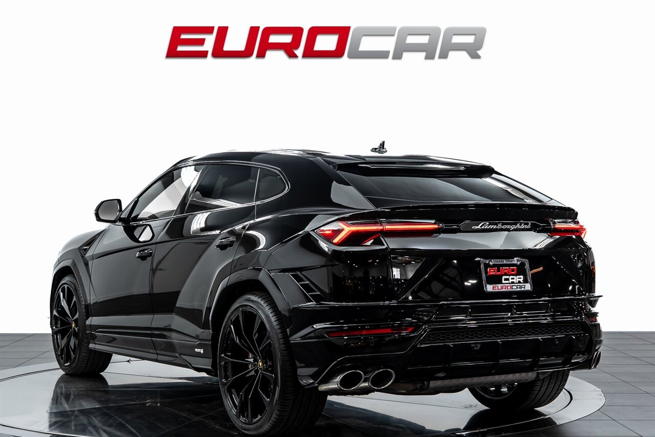 2024 Lamborghini Urus S *PANORAMIC SUNROOF * IMMACULATE CONDITION*   - Photo 3 - Costa Mesa, CA 92626