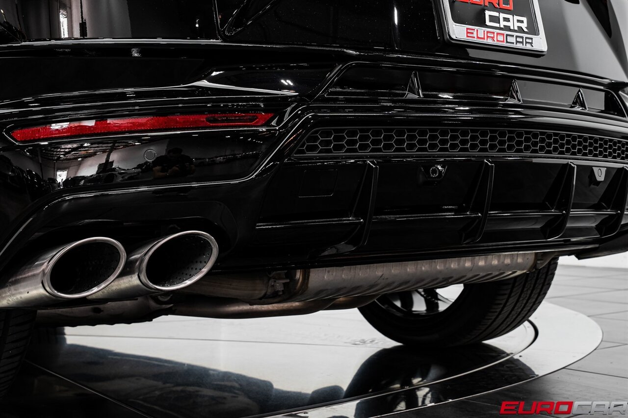2024 Lamborghini Urus S *PANORAMIC SUNROOF * IMMACULATE CONDITION*   - Photo 19 - Costa Mesa, CA 92626