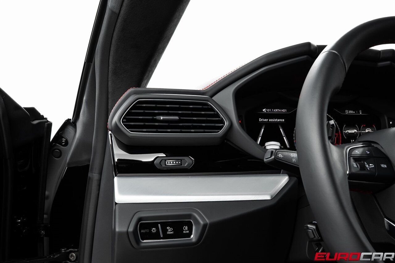 2024 Lamborghini Urus S *PANORAMIC SUNROOF * IMMACULATE CONDITION*   - Photo 26 - Costa Mesa, CA 92626