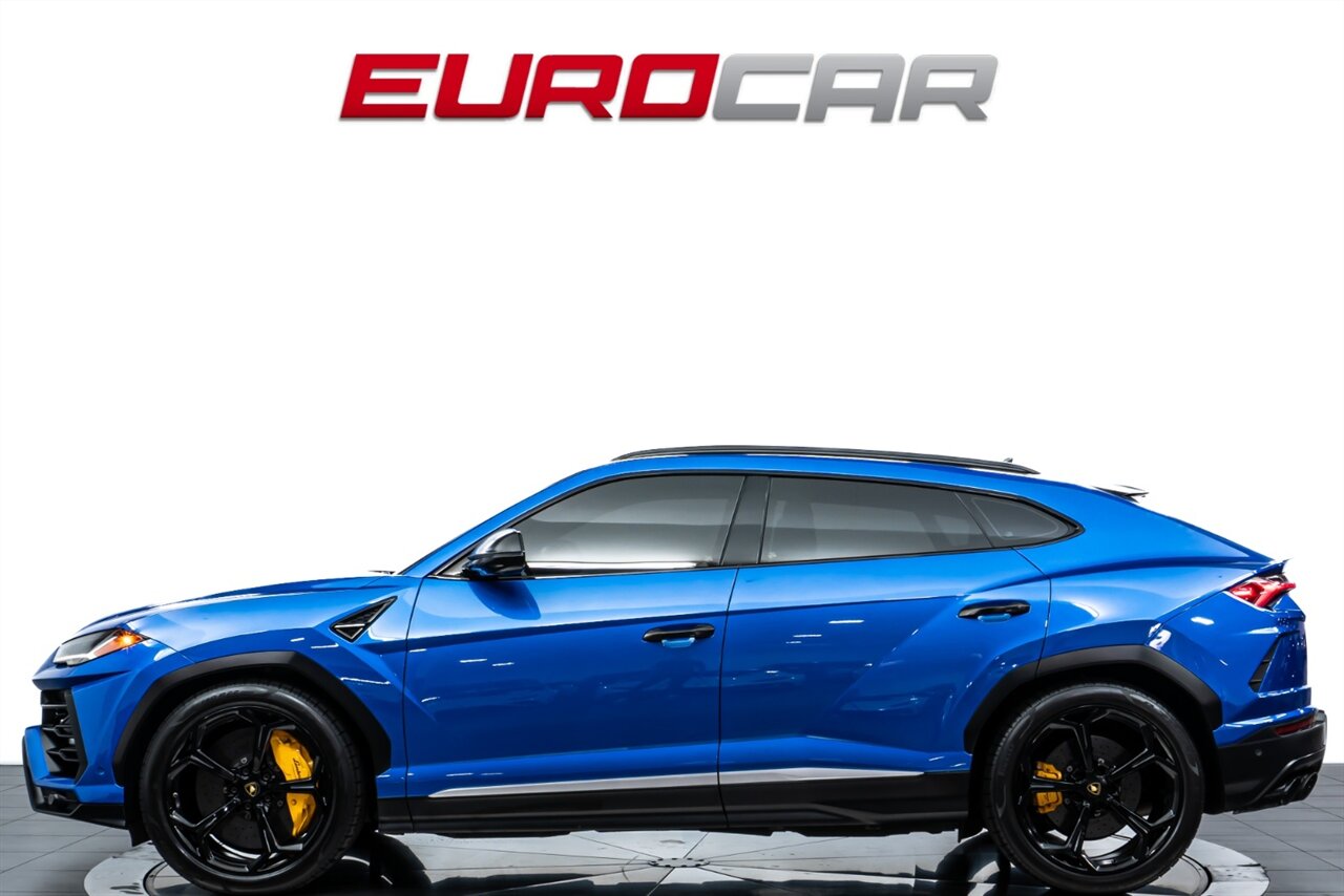 2020 Lamborghini Urus  *CARBON FIBER INTERIOR * GREAT CONDITION* - Photo 2 - Costa Mesa, CA 92626