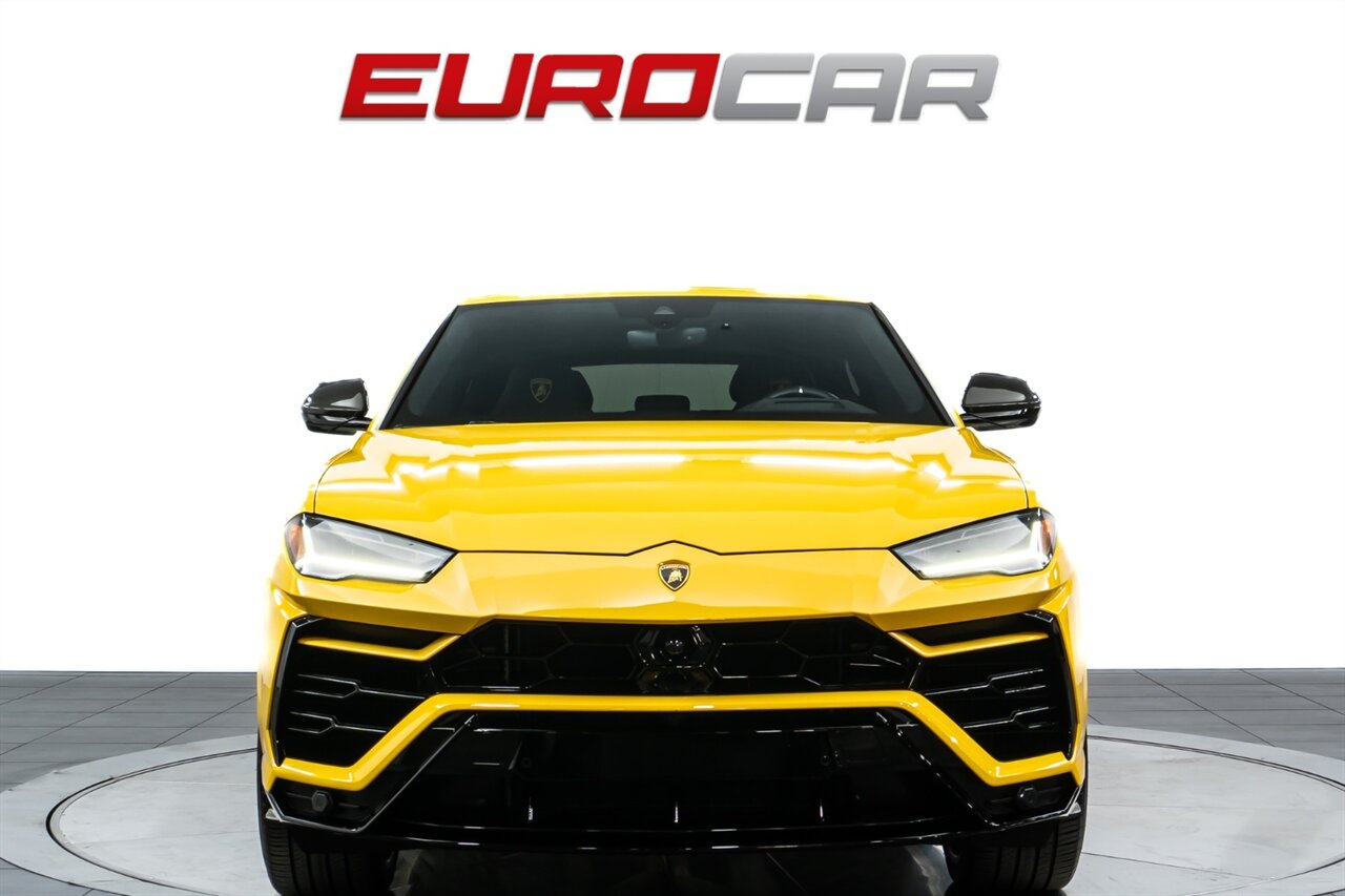 2022 Lamborghini Urus  *STYLE PACKAGE IN HIGH GLOSS BLACK * FULL COMFORT SEATS* - Photo 8 - Costa Mesa, CA 92626