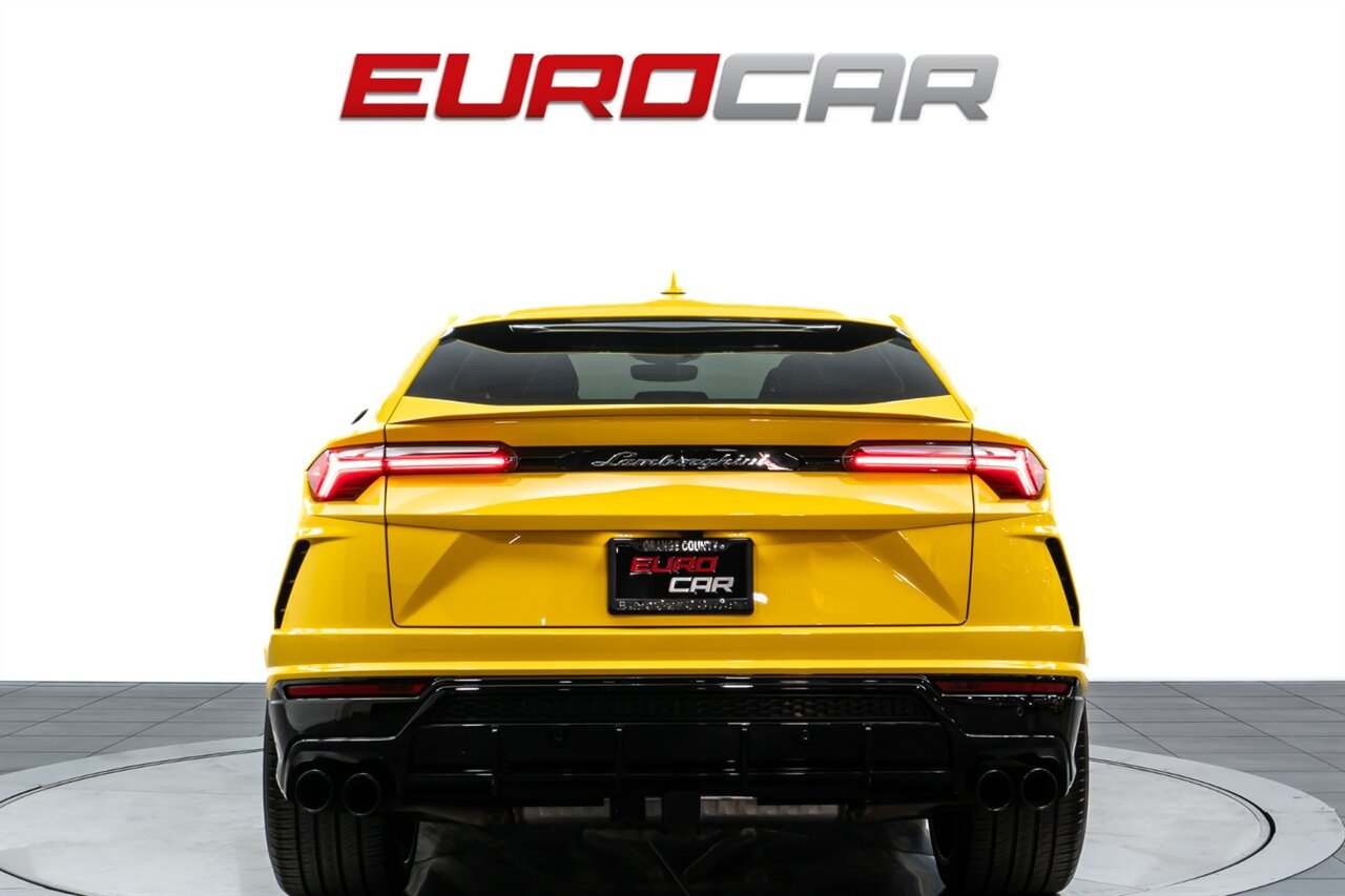 2022 Lamborghini Urus  *STYLE PACKAGE IN HIGH GLOSS BLACK * FULL COMFORT SEATS* - Photo 4 - Costa Mesa, CA 92626