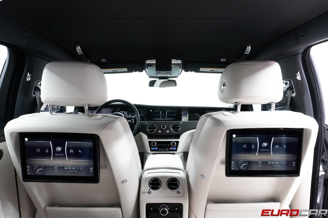 2022 Rolls-Royce Ghost  *STARLIGHT HEADLINER * REAR ENTERTAINMENT* - Photo 29 - Costa Mesa, CA 92626