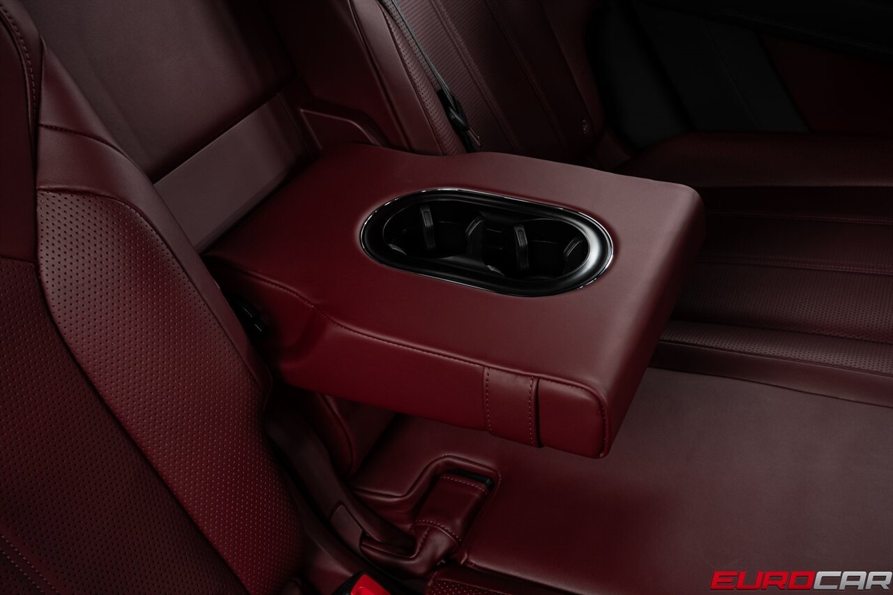 2023 Bentley Bentayga *FRONT SEAT COMFORT SPEC*   - Photo 38 - Costa Mesa, CA 92626