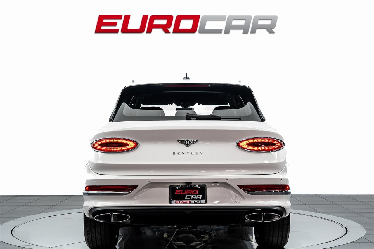 2023 Bentley Bentayga *FRONT SEAT COMFORT SPEC*   - Photo 4 - Costa Mesa, CA 92626