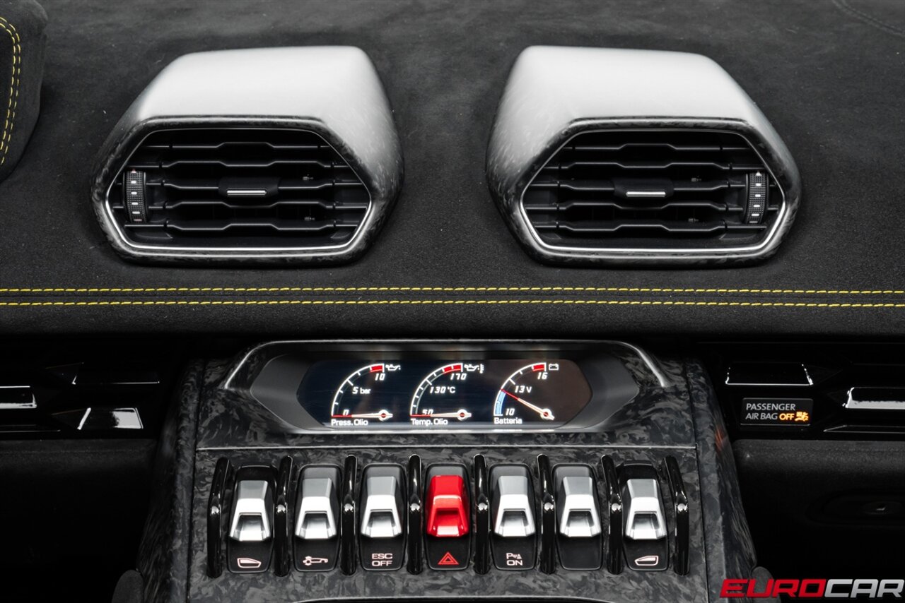 2019 Lamborghini Huracan LP 640-4 Performante Spyder *SUSPENSION LIFTER * FORGED CARBON * FRONT PPF* - Photo 35 - Costa Mesa, CA 92626