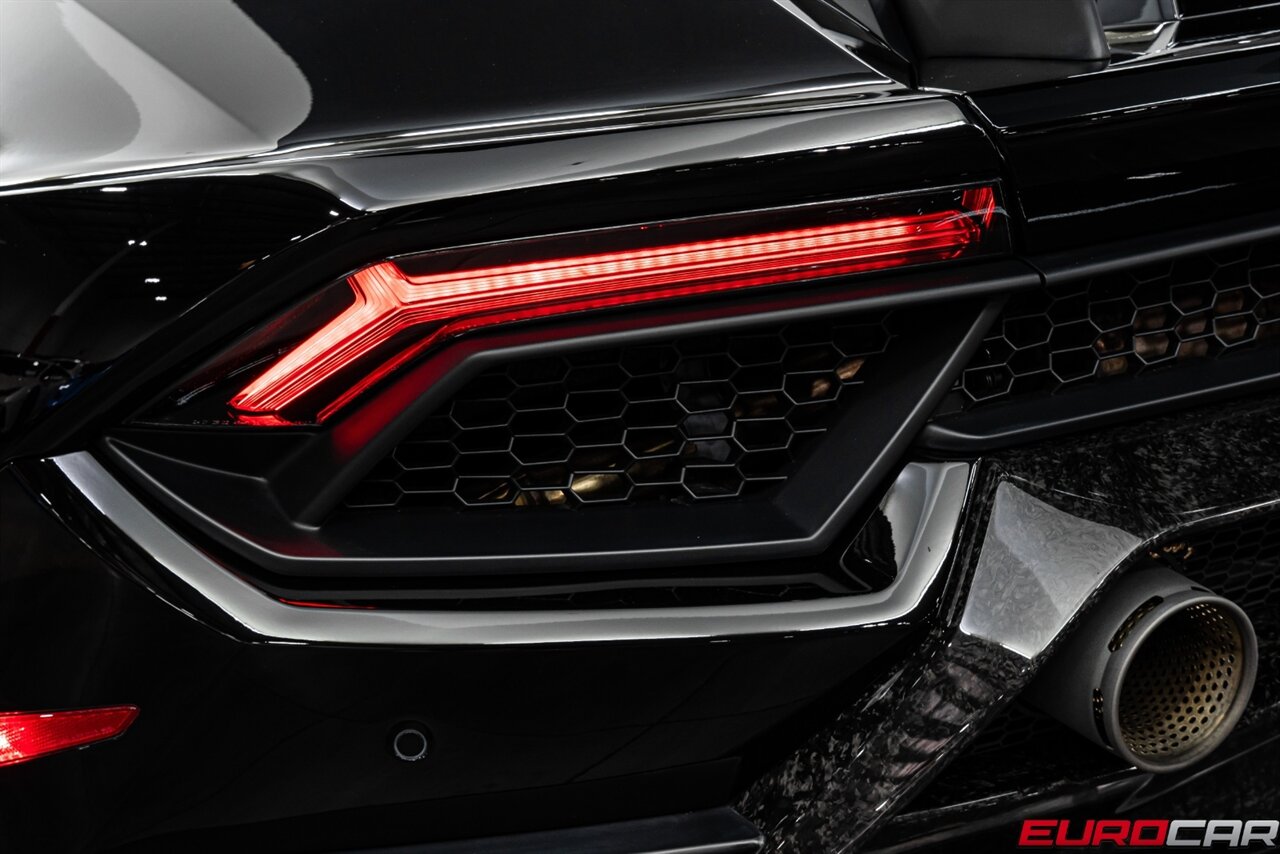 2019 Lamborghini Huracan LP 640-4 Performante Spyder *SUSPENSION LIFTER * FORGED CARBON * FRONT PPF* - Photo 24 - Costa Mesa, CA 92626