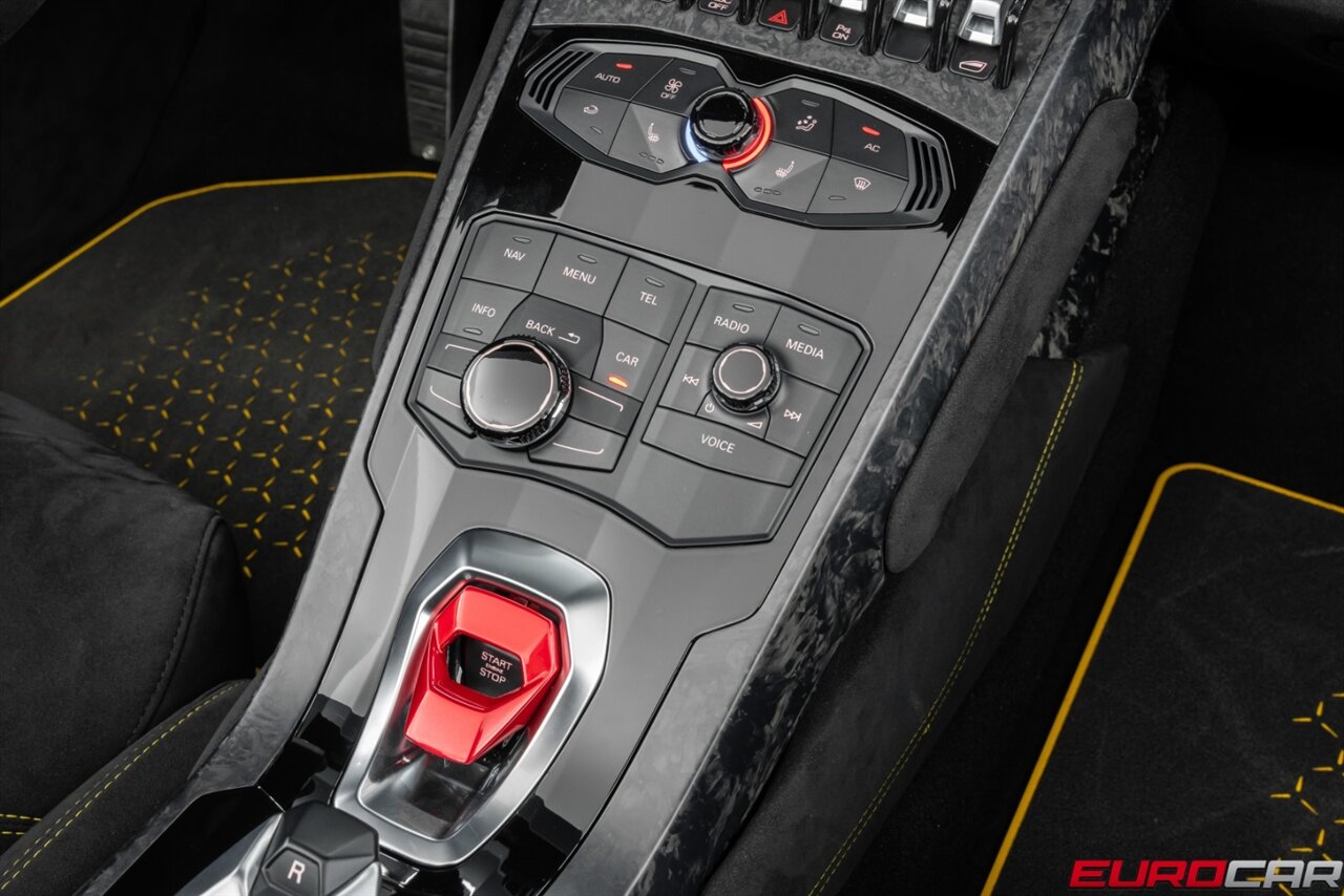 2019 Lamborghini Huracan LP 640-4 Performante Spyder *SUSPENSION LIFTER * FORGED CARBON * FRONT PPF* - Photo 36 - Costa Mesa, CA 92626