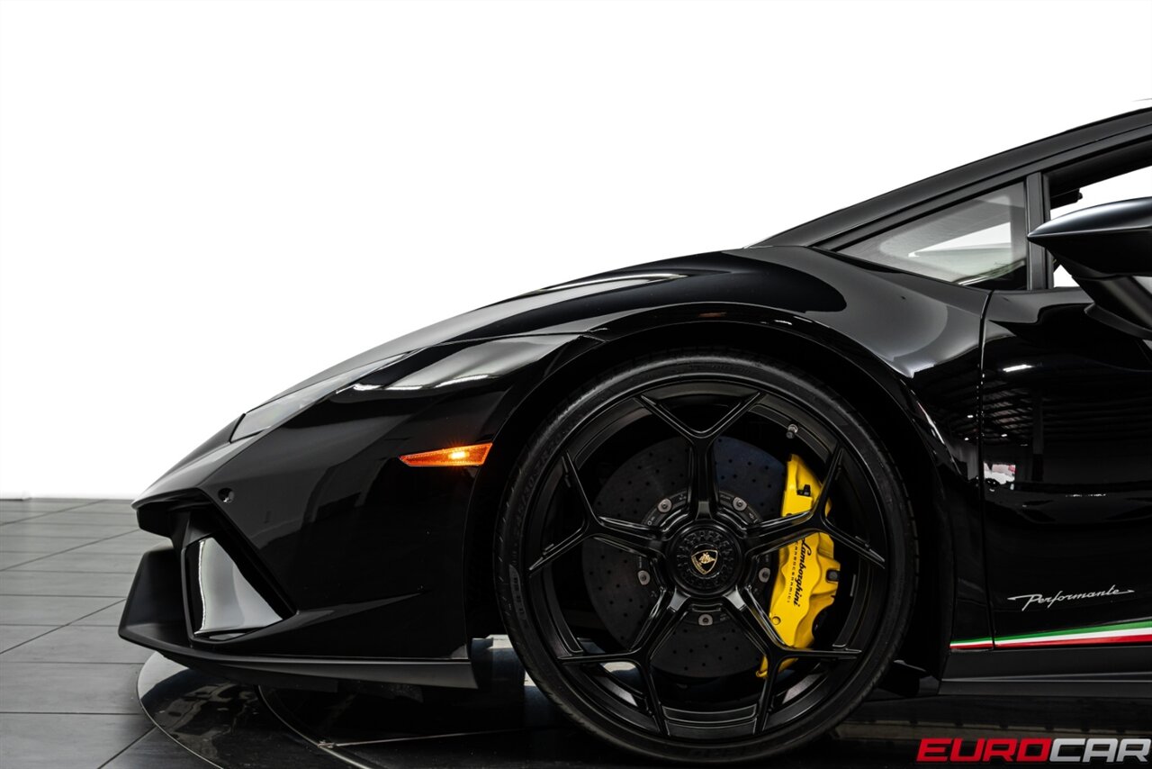 2019 Lamborghini Huracan LP 640-4 Performante Spyder *SUSPENSION LIFTER * FORGED CARBON * FRONT PPF* - Photo 17 - Costa Mesa, CA 92626