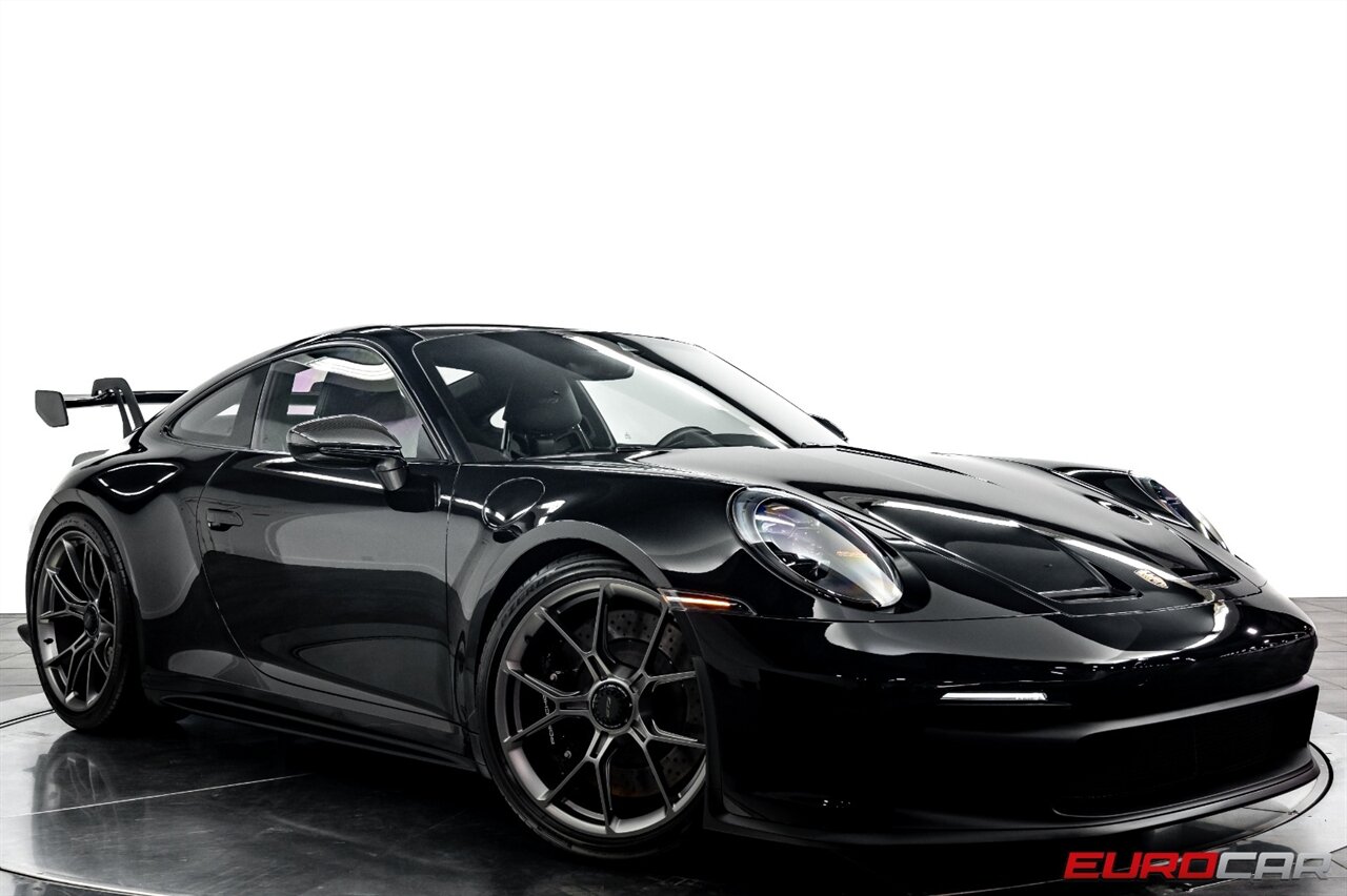 2022 Porsche 911 GT3  *CARBON BUCKET SEATS * FRONT AXLE LIFT* - Photo 13 - Costa Mesa, CA 92626