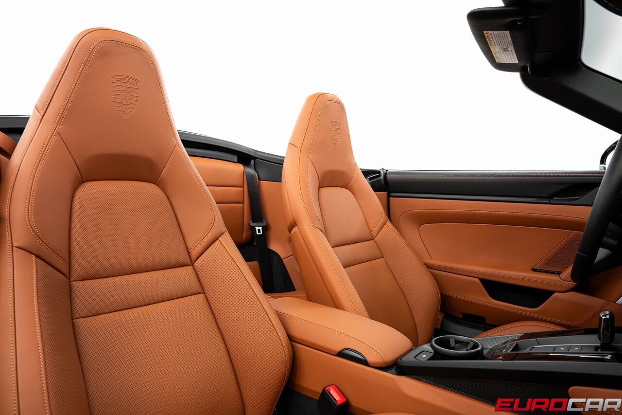 2026 Porsche 911 Carrera 4 GTS *PREMIUM PACKAGE*   - Photo 40 - Costa Mesa, CA 92626