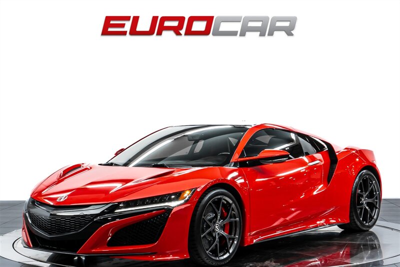 2017 Acura NSX SH-AWD Sport Hybrid  *CERAMIC BRAKES * TWO-TONE SIGNATURE INTERIOR*