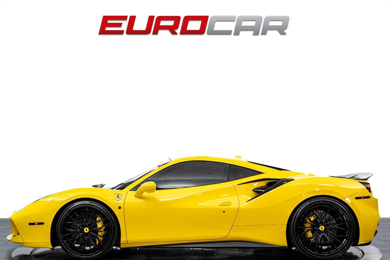 2018 Ferrari 488 GTB  *FRONT PPF * CARBON FIBER OPTIONS* - Photo 2 - Costa Mesa, CA 92626