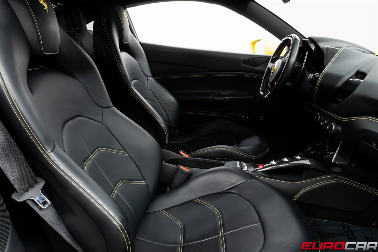 2018 Ferrari 488 GTB *FRONT PPF * CARBON FIBER OPTIONS* - Photo 43 - Costa Mesa, CA 92626