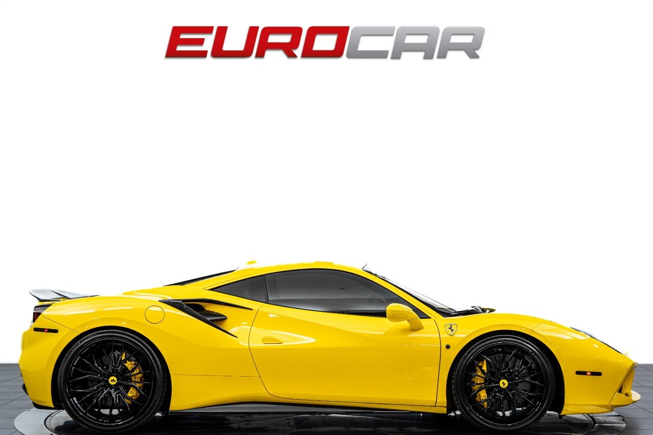 2018 Ferrari 488 GTB  *FRONT PPF * CARBON FIBER OPTIONS* - Photo 6 - Costa Mesa, CA 92626