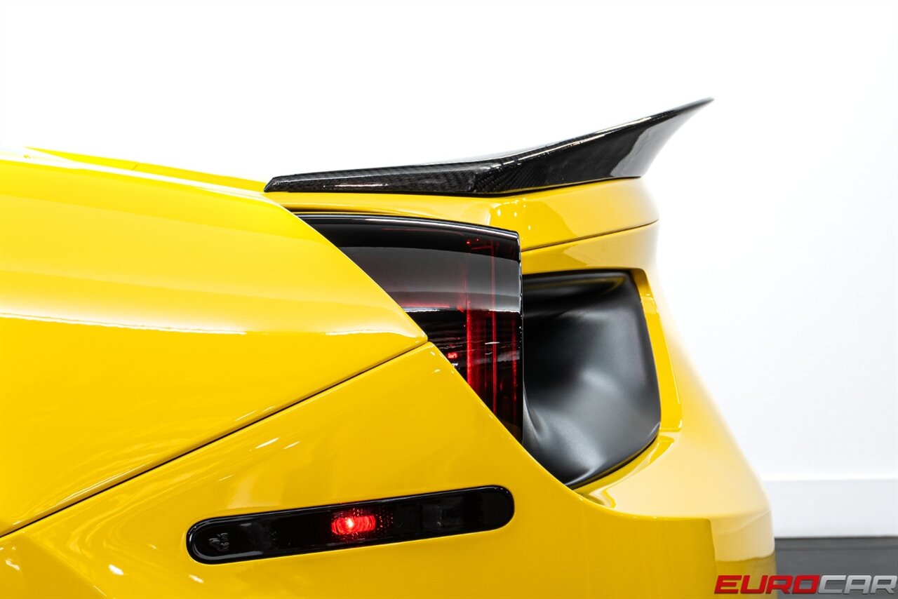 2018 Ferrari 488 GTB  *FRONT PPF * CARBON FIBER OPTIONS* - Photo 24 - Costa Mesa, CA 92626