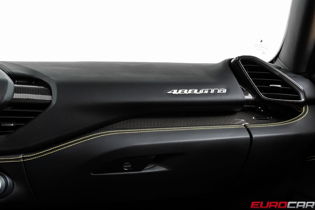 2018 Ferrari 488 GTB *FRONT PPF * CARBON FIBER OPTIONS* - Photo 40 - Costa Mesa, CA 92626