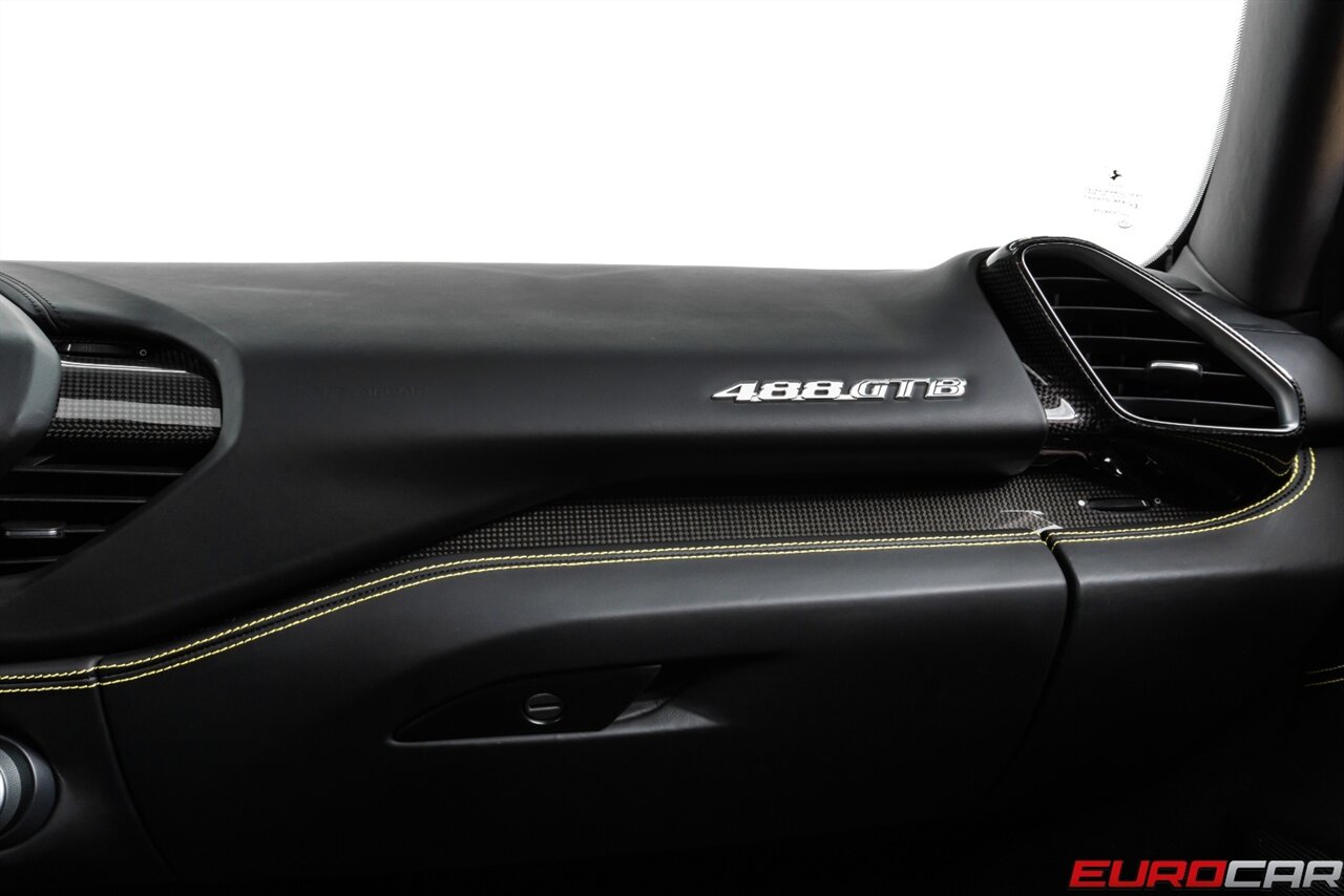 2018 Ferrari 488 GTB  *FRONT PPF * CARBON FIBER OPTIONS* - Photo 40 - Costa Mesa, CA 92626