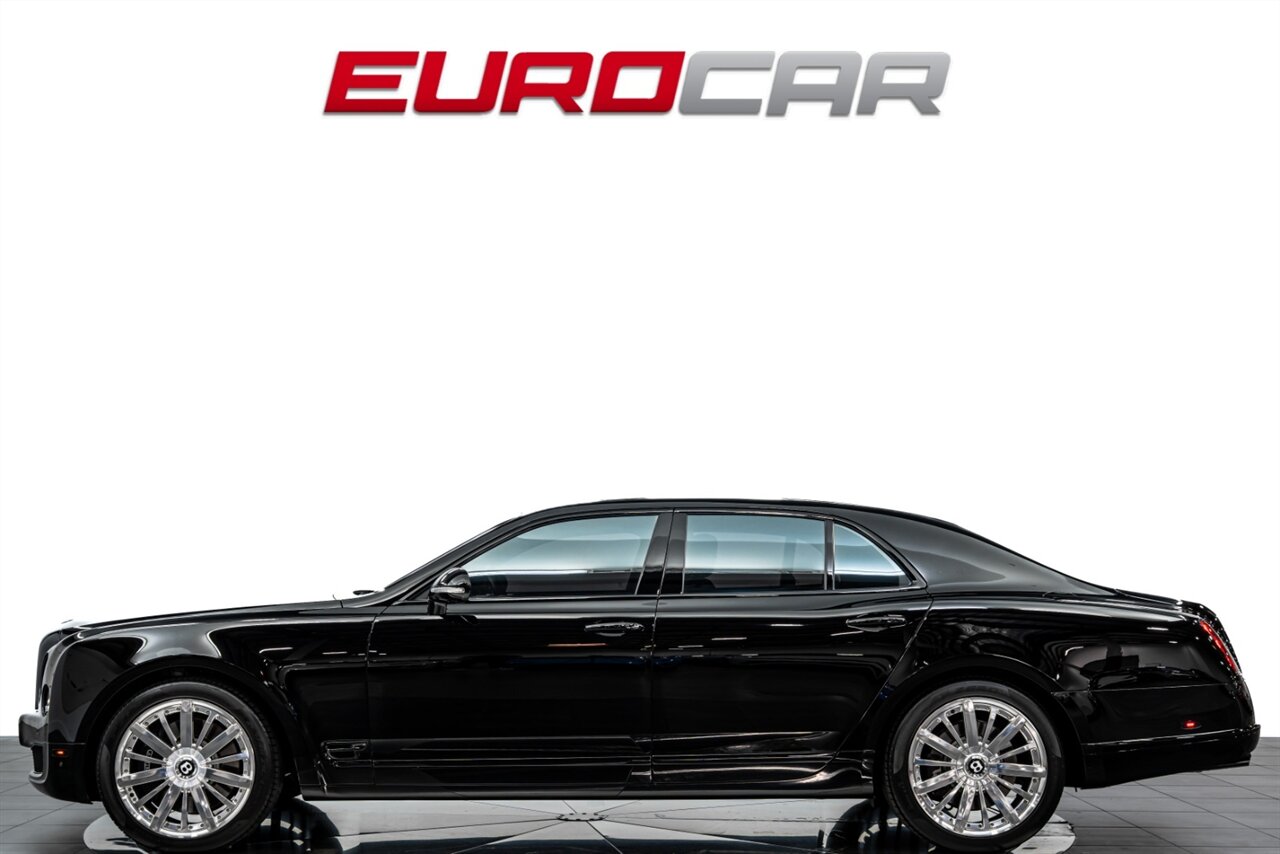 2013 Bentley Mulsanne *FRESH SERVICE * IMMACULATE CONDITION * REAR THEATER* - Photo 2 - Costa Mesa, CA 92626