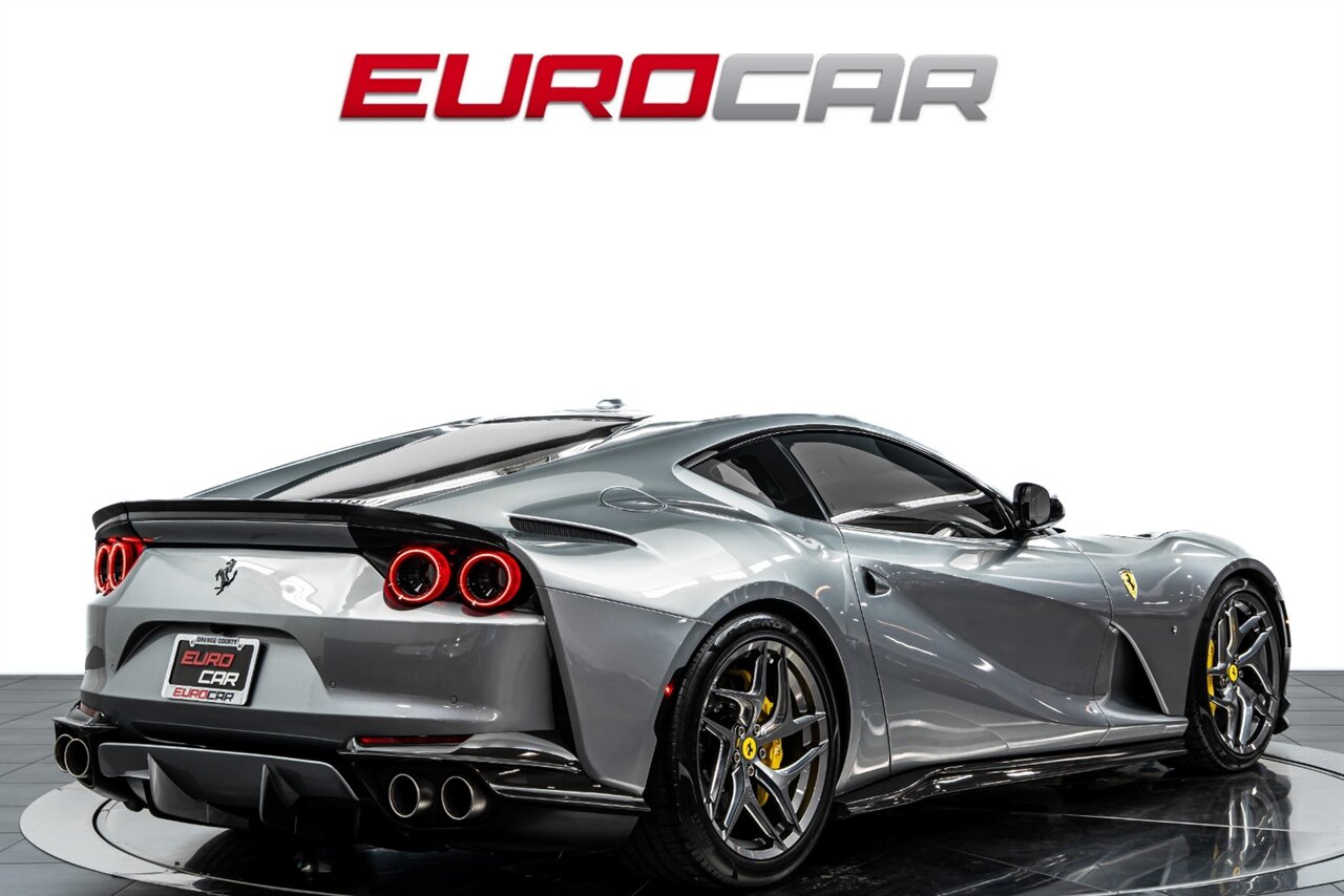 2019 Ferrari 812 Superfast *CARBON OPTIONS * SUSPENSION LIFTER * FRONT PPF* - Photo 5 - Costa Mesa, CA 92626
