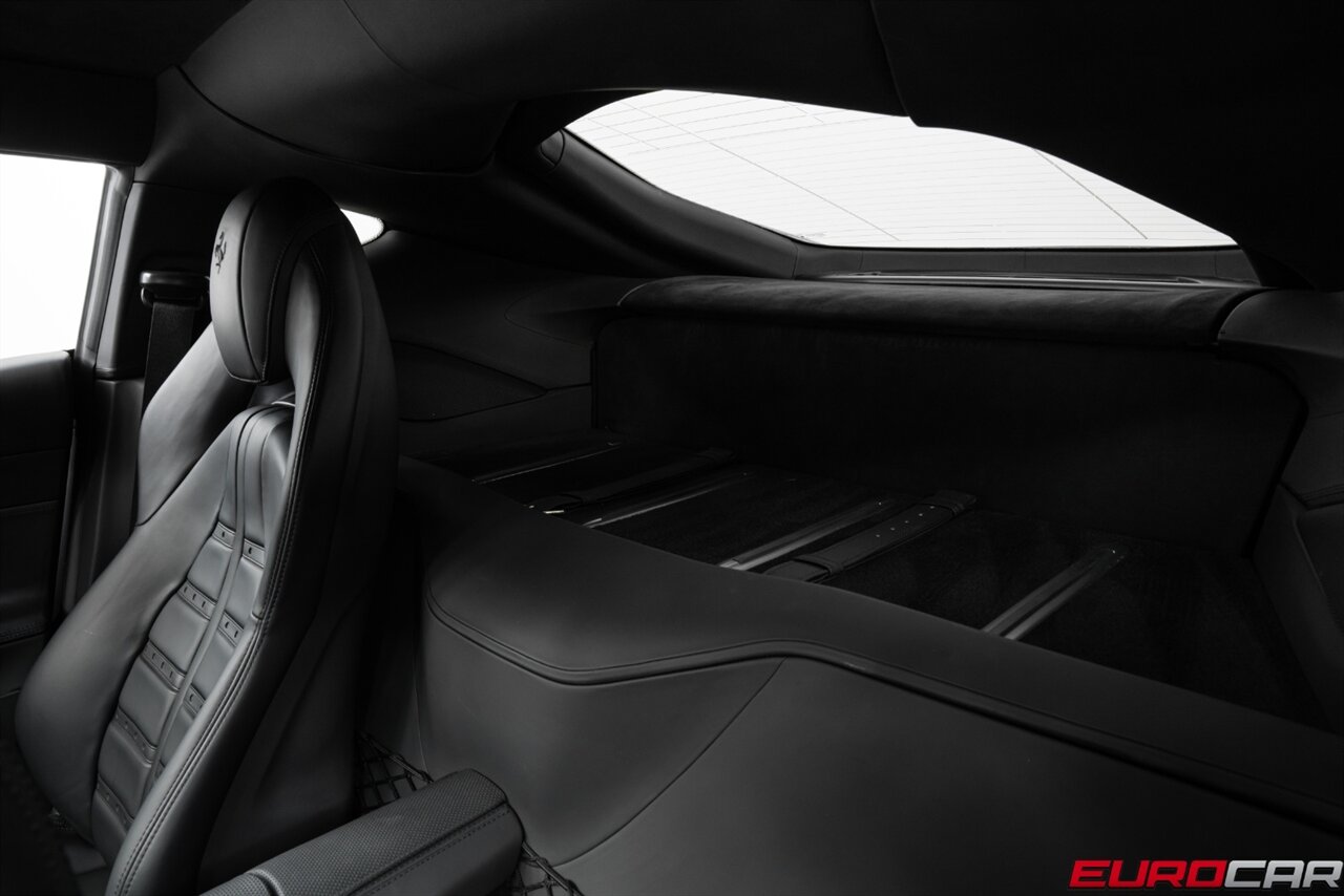 2019 Ferrari 812 Superfast *CARBON OPTIONS * SUSPENSION LIFTER * FRONT PPF* - Photo 42 - Costa Mesa, CA 92626