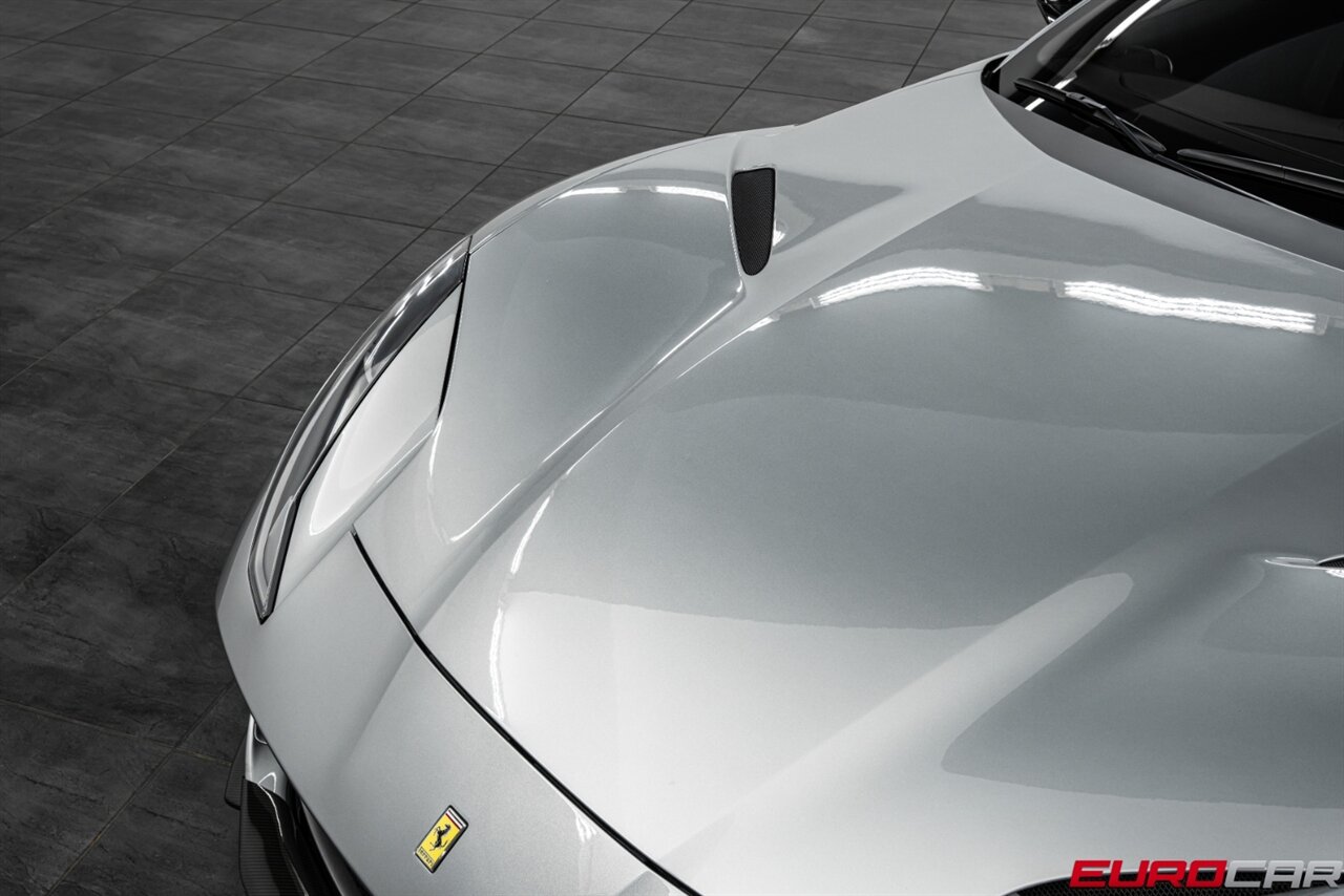2019 Ferrari 812 Superfast *CARBON OPTIONS * SUSPENSION LIFTER * FRONT PPF* - Photo 9 - Costa Mesa, CA 92626