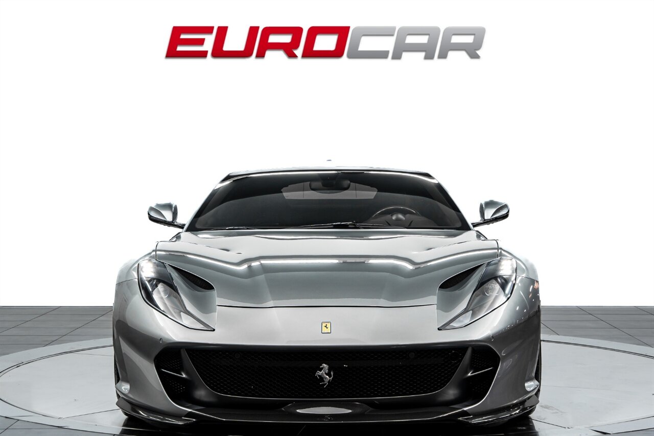 2019 Ferrari 812 Superfast *CARBON OPTIONS * SUSPENSION LIFTER * FRONT PPF* - Photo 8 - Costa Mesa, CA 92626