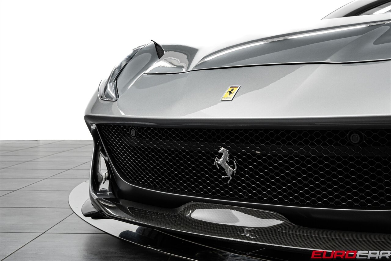 2019 Ferrari 812 Superfast *CARBON OPTIONS * SUSPENSION LIFTER * FRONT PPF* - Photo 11 - Costa Mesa, CA 92626
