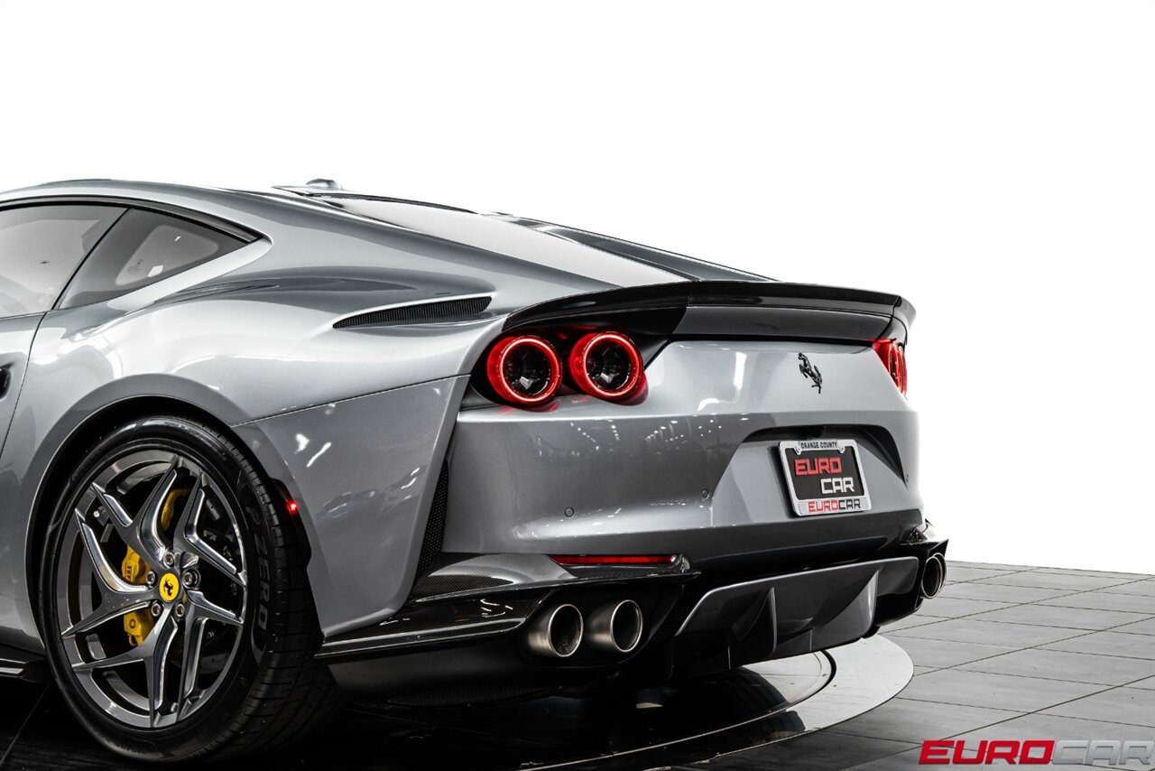 2019 Ferrari 812 Superfast *CARBON OPTIONS * SUSPENSION LIFTER * FRONT PPF* - Photo 18 - Costa Mesa, CA 92626