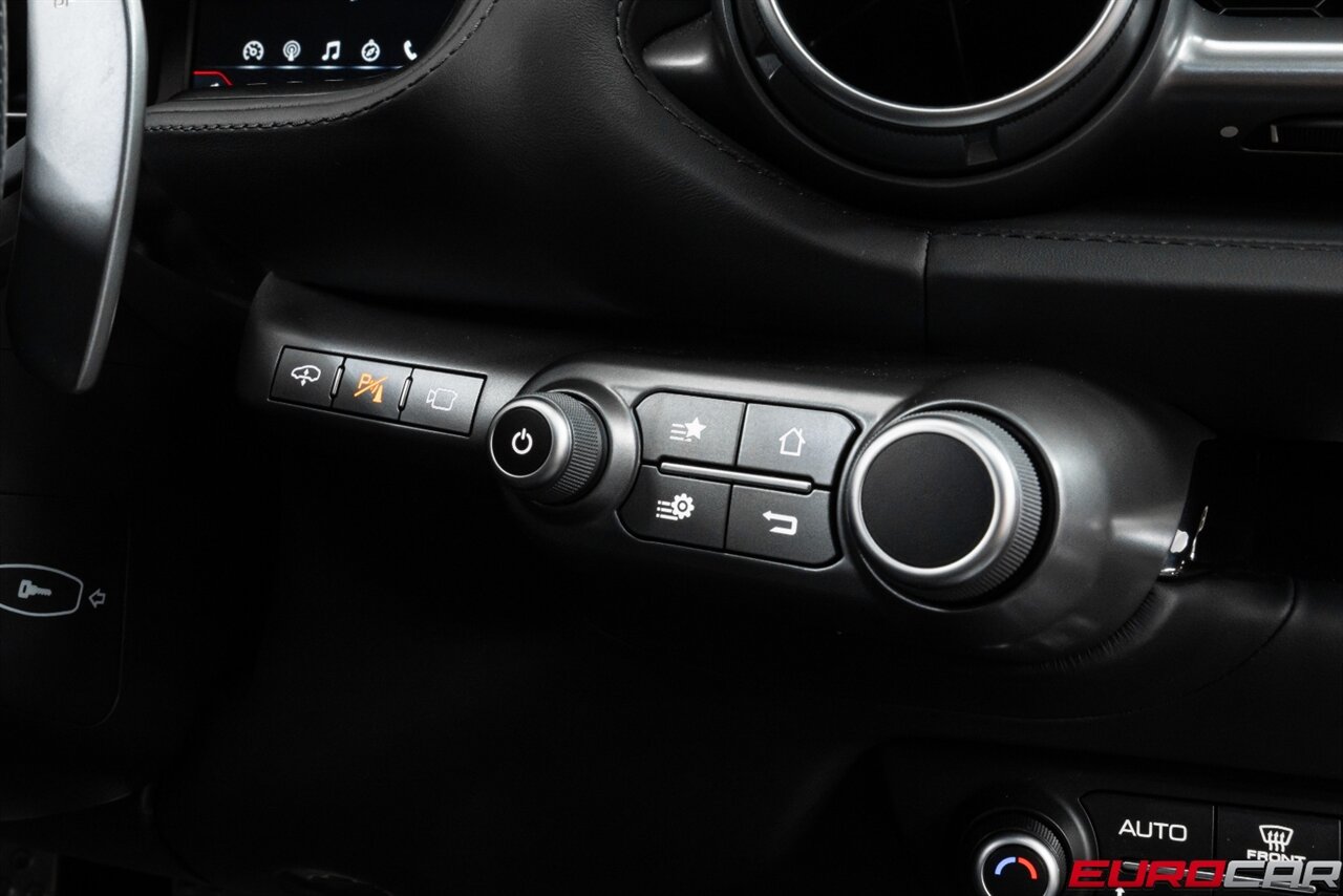 2019 Ferrari 812 Superfast *CARBON OPTIONS * SUSPENSION LIFTER * FRONT PPF* - Photo 34 - Costa Mesa, CA 92626